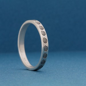 Nordic pattern ring with small spirals, Celtic pattern, 925/... Silver, width approx. 2.8 mm, customizable
