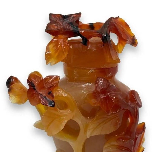 Chinese Carved Carnelian Snuff Bottle