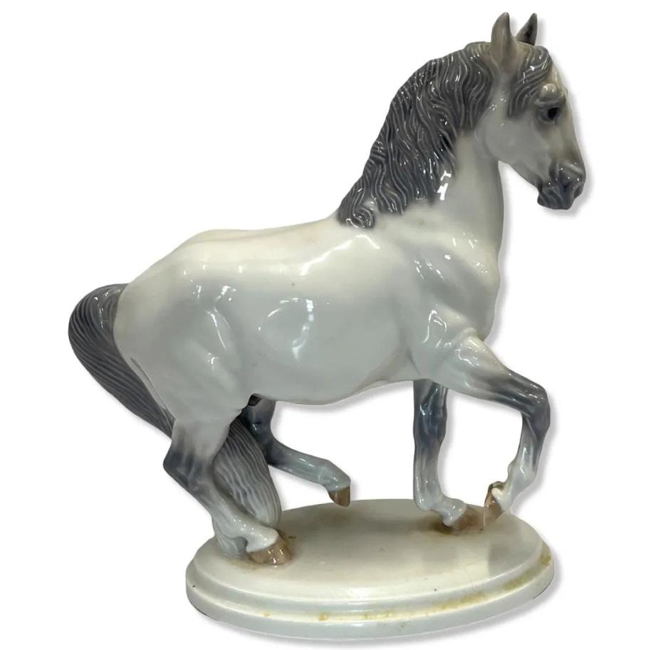 ロイヤルコペンハーゲンの釉薬をかけた磁器の馬の置物 - Etsy 日本