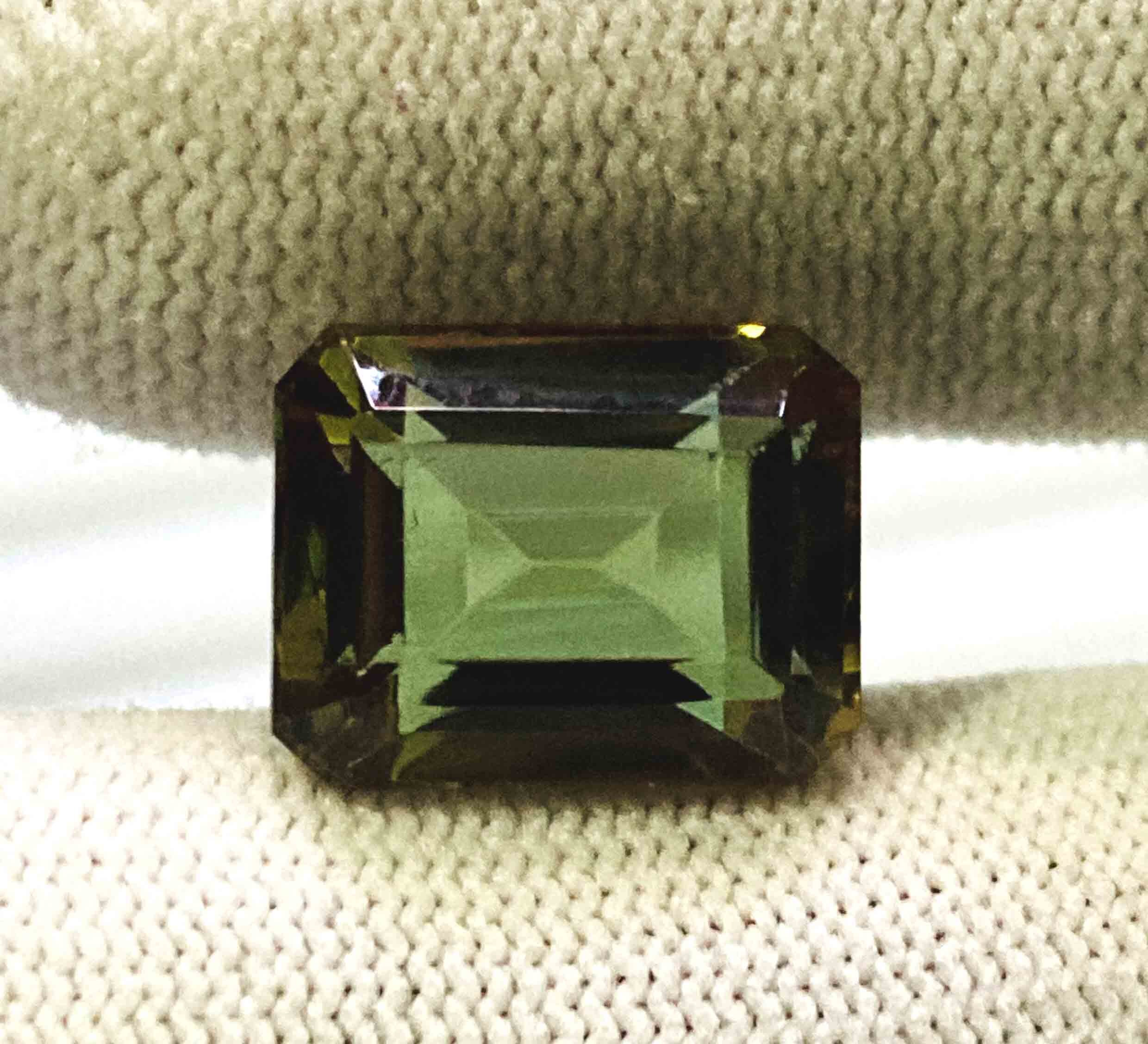 Alexandrite Naturelle 8 Carats Coussin AA - Certifiée Changement De Couleur - Neuf Sans Emballage