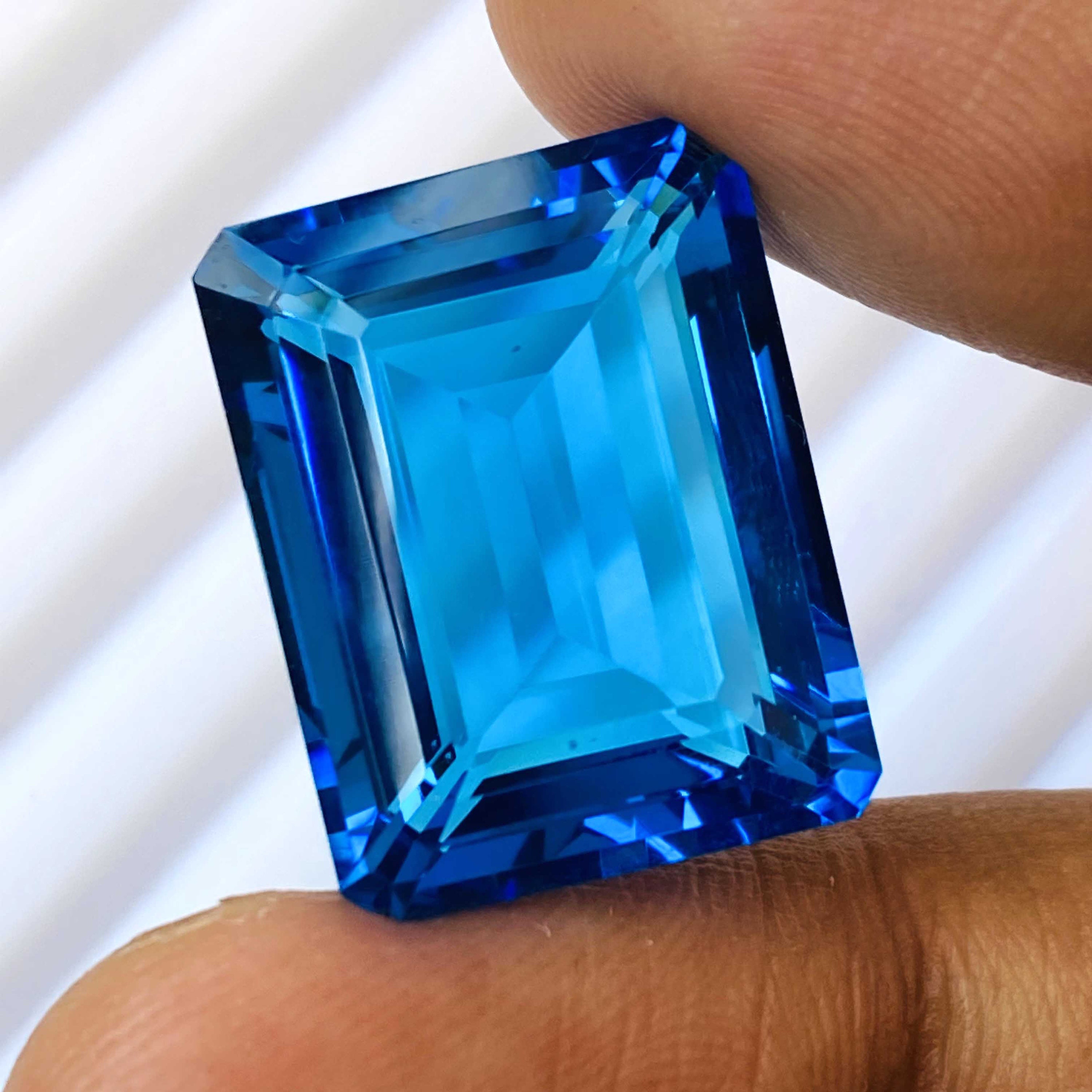 Topaze bleue suisse brésilienne de 116,50 carats en forme de coussin, topaze bleue suisse en vrac pour la fabrication de bijoux, Pierre, Topaze synthétique