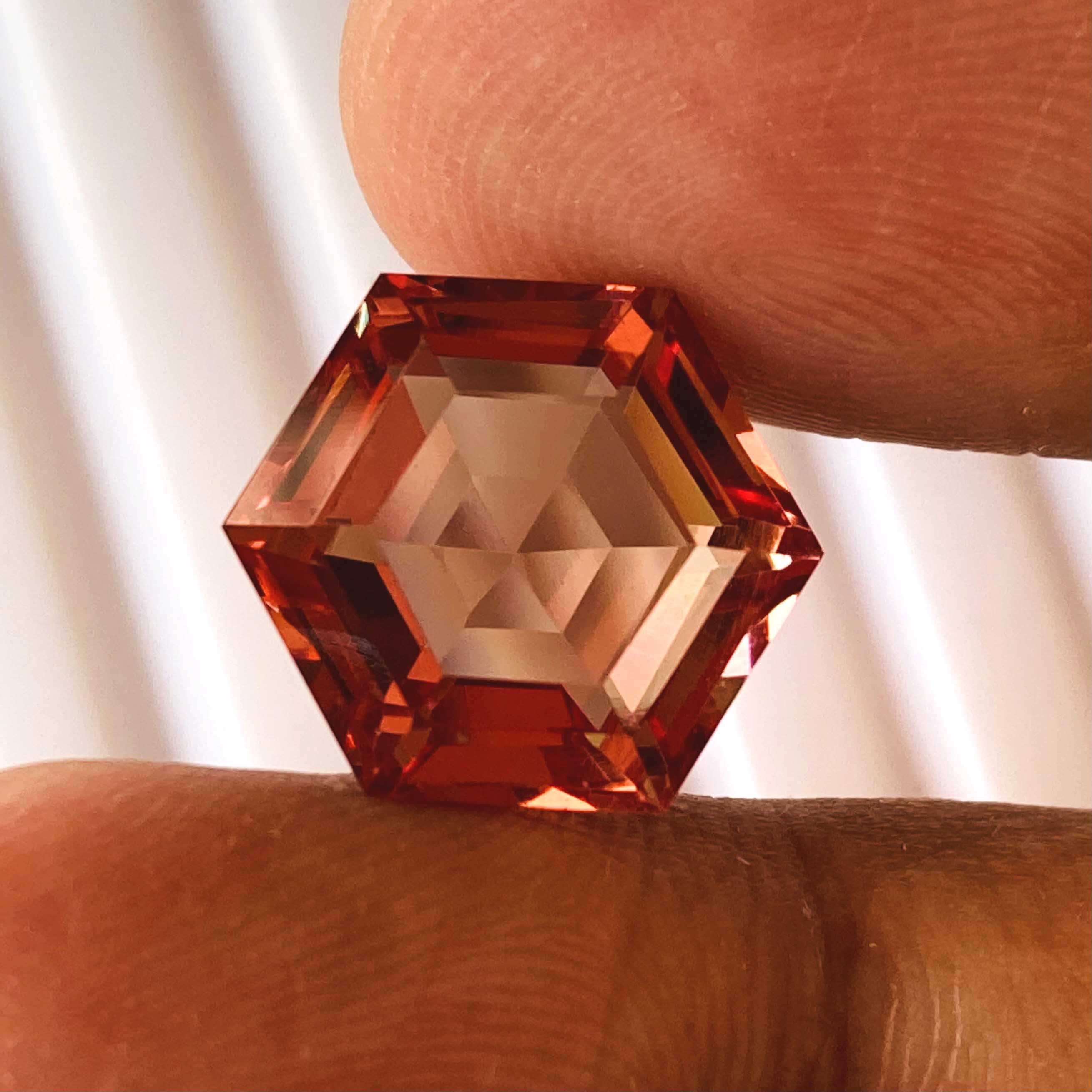 Paire De Pierres Précieuses Alexandrite Synthétique Changeant De Couleur - 27+ Cts (Certifiées GIL)