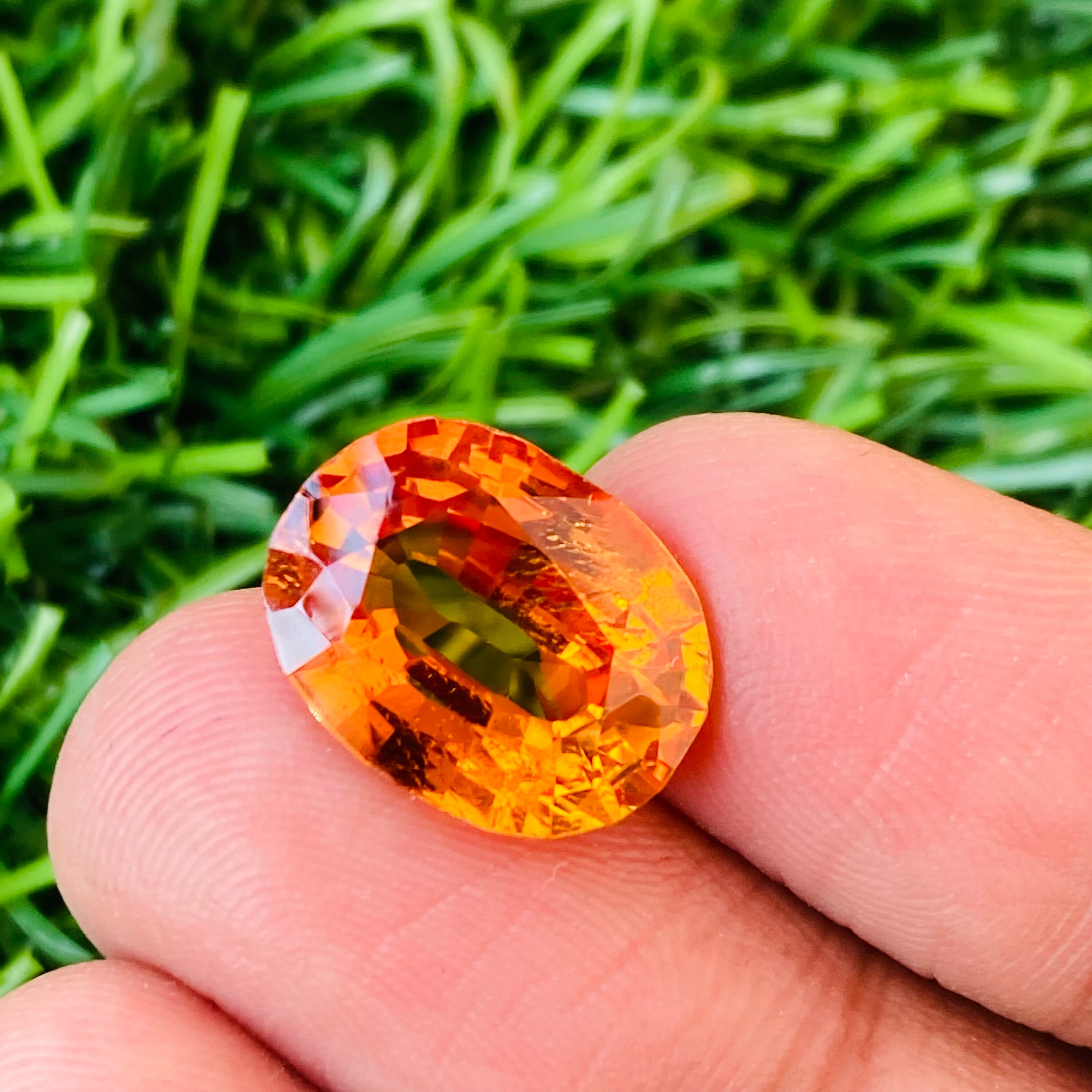 Colorgemstore Natural Orange Sapphire – 4x3mm Oval, Calibrated, Heated, Eye Clean, Songea Tanzania