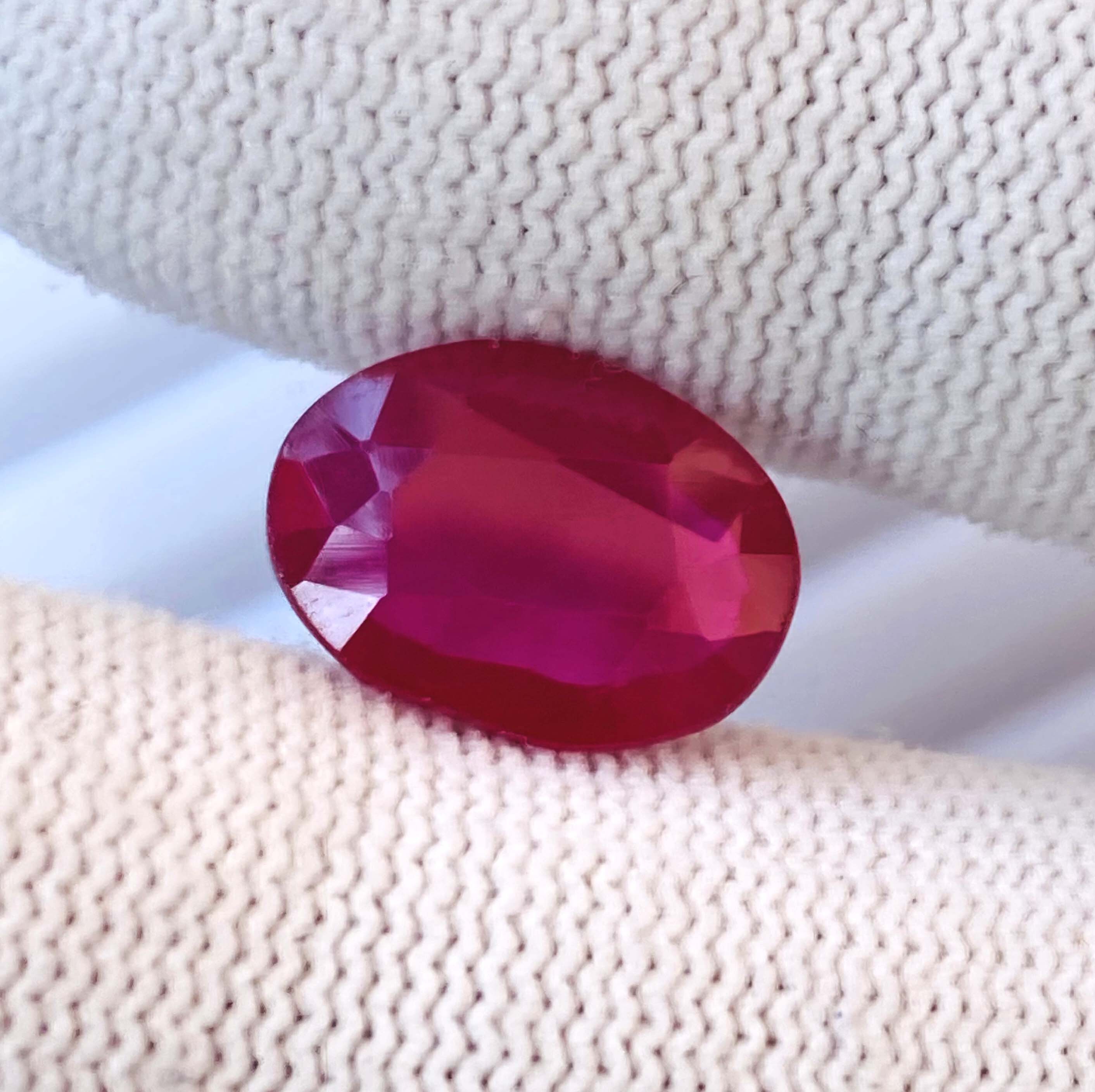 thumbnail image 2 of Natural Ruby 86 Ct Oval Shape Stunning Red Certified Rare Loose Gemstone Burma 2 of 5