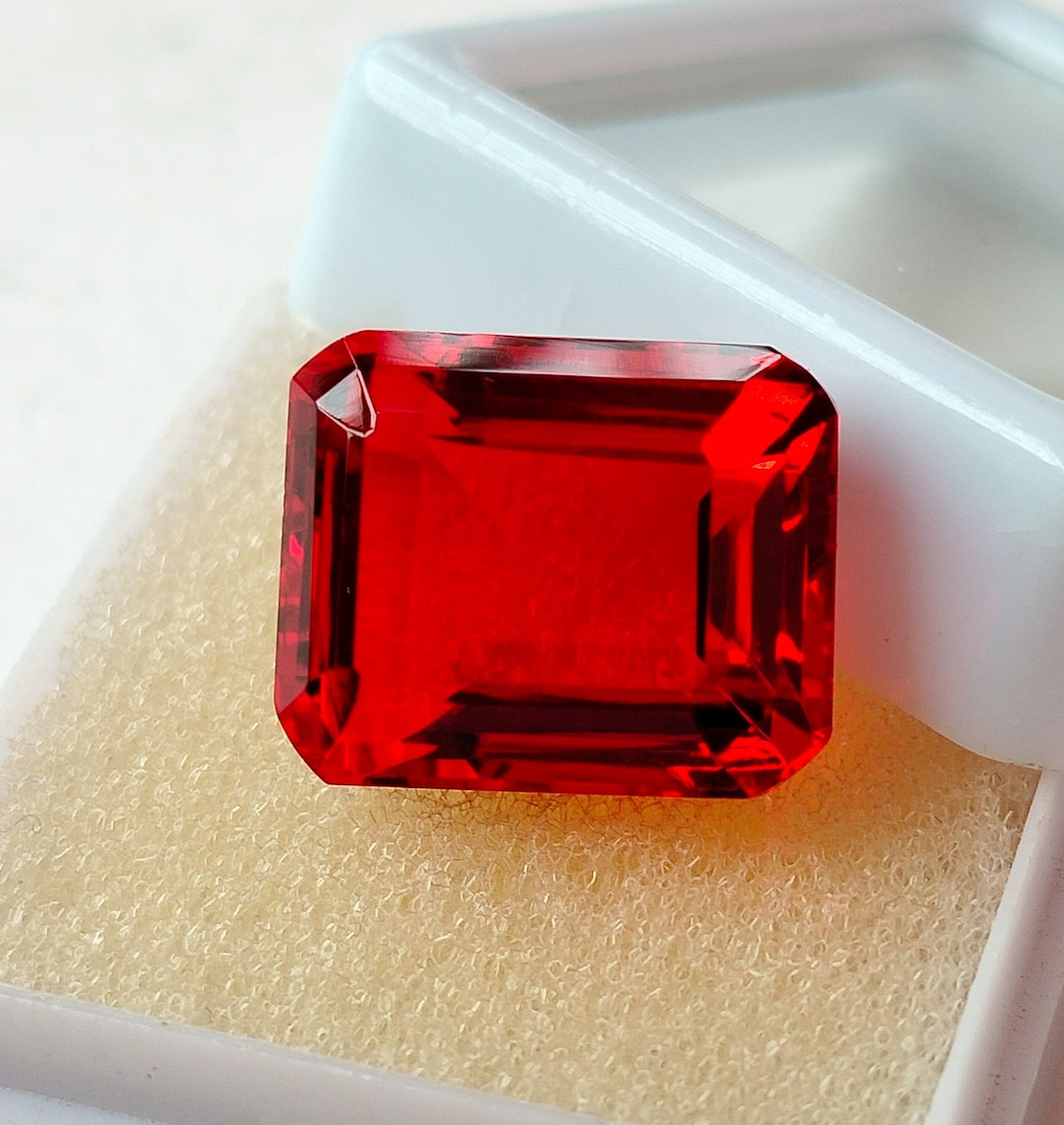 入園入学祝い Sapphire Red High 10.65cts 13x10x9mm Size- Gemstone Quality アコヤ真珠
