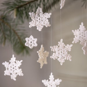 Snowflakes - Crochet pattern