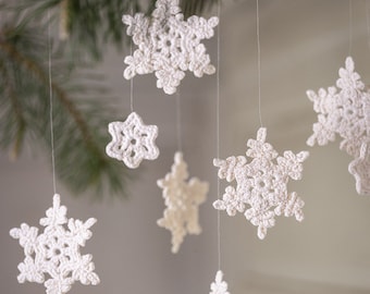 Snowflakes - Crochet pattern