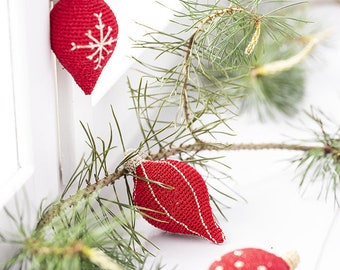 Drop shaped Christmas ornaments- Crochet pattern