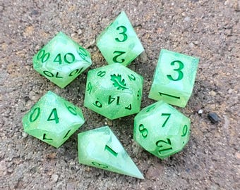Verdant Dew - Handmade 7-Piece Sharp Edge Resin Dice Set