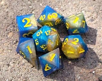 Oceanflare - Handmade 7-Piece Sharp Edge Resin Dice Set