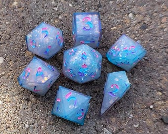 Opaline Heart - Handmade 7-Piece Sharp Edge Resin Dice Set