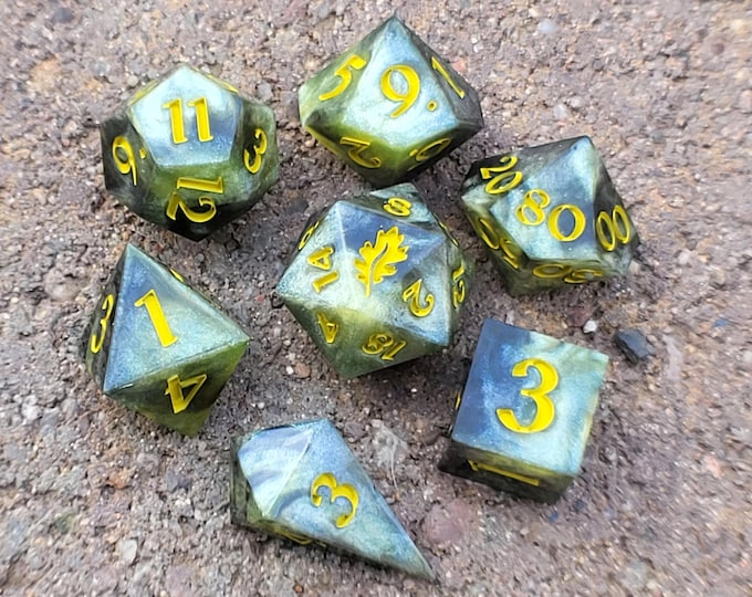Noxious Fumes - Handmade 7-Piece Sharp Edge Resin Dice Set