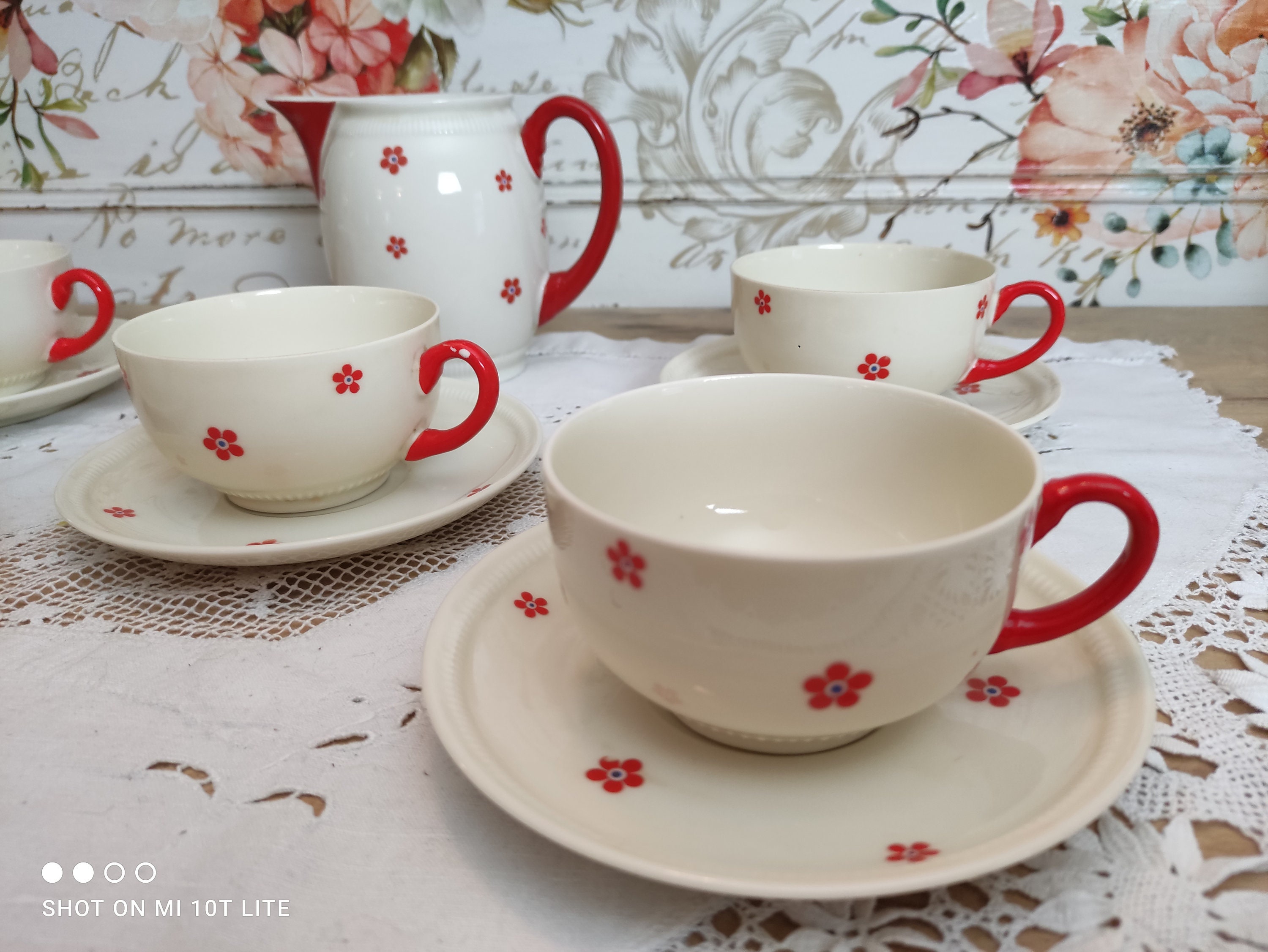 Service à Café ou Thé 11 Pièces en Porcelaine Bavaria Beige et Petites Fleurs Oranges