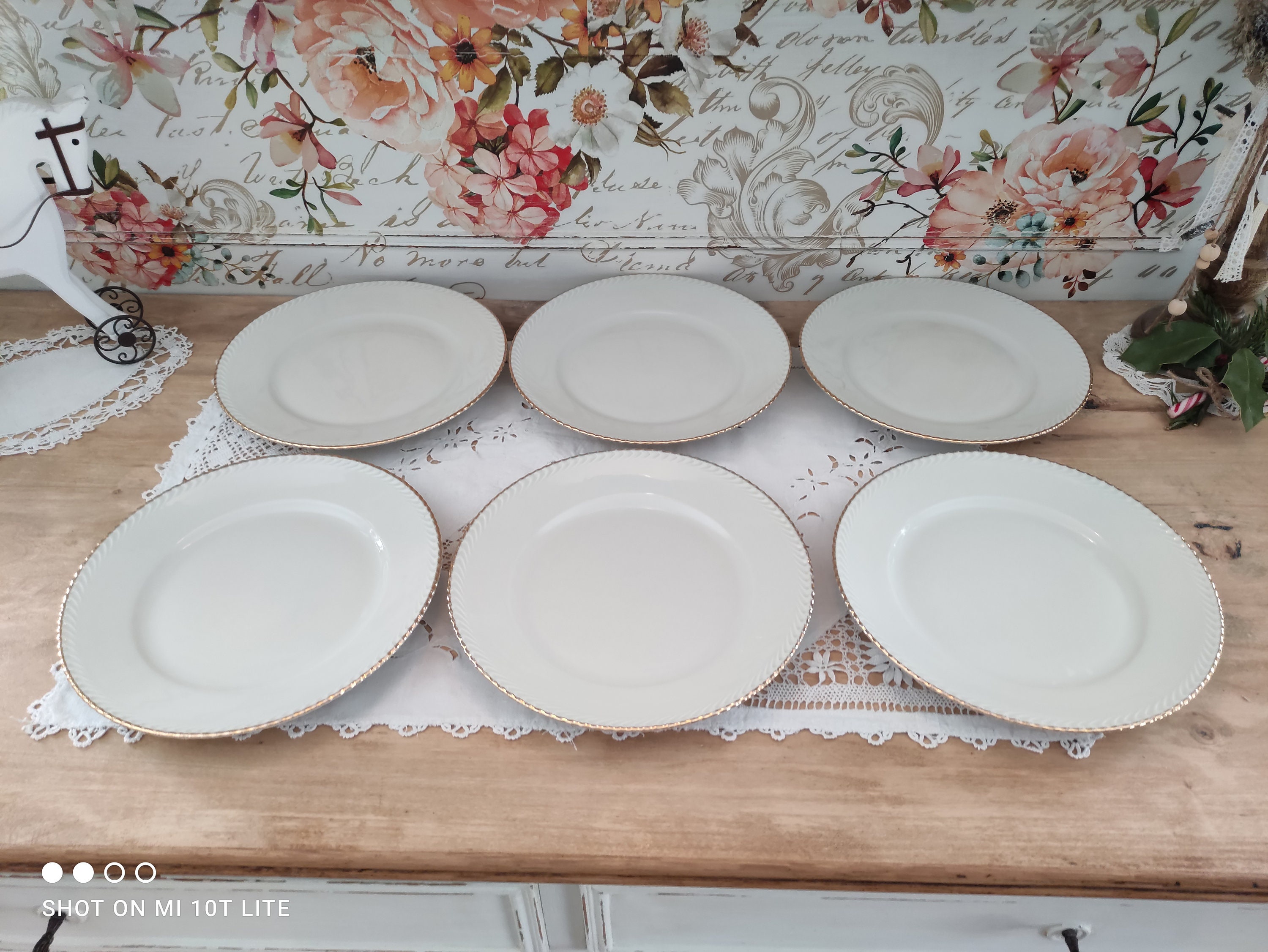 Lot de 6 Assiettes Plates en Porcelaine Bavaria Beige Liseré Doré Modèle Jutta