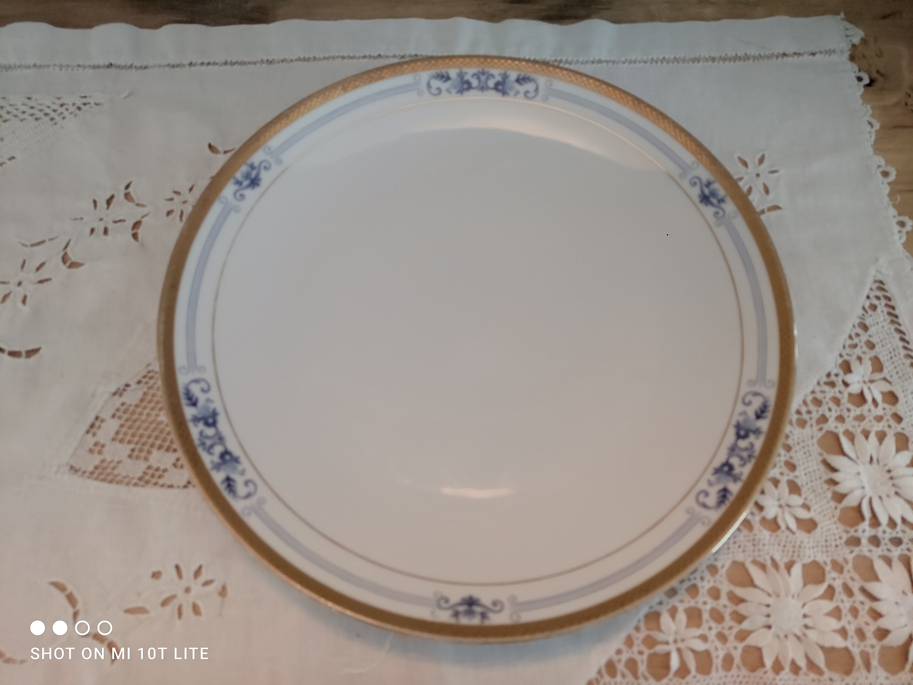 Plat Rond, à Tarte ou Gâteau en Porcelaine Bavaria Winterling Frise Florale Bleue et Dorée