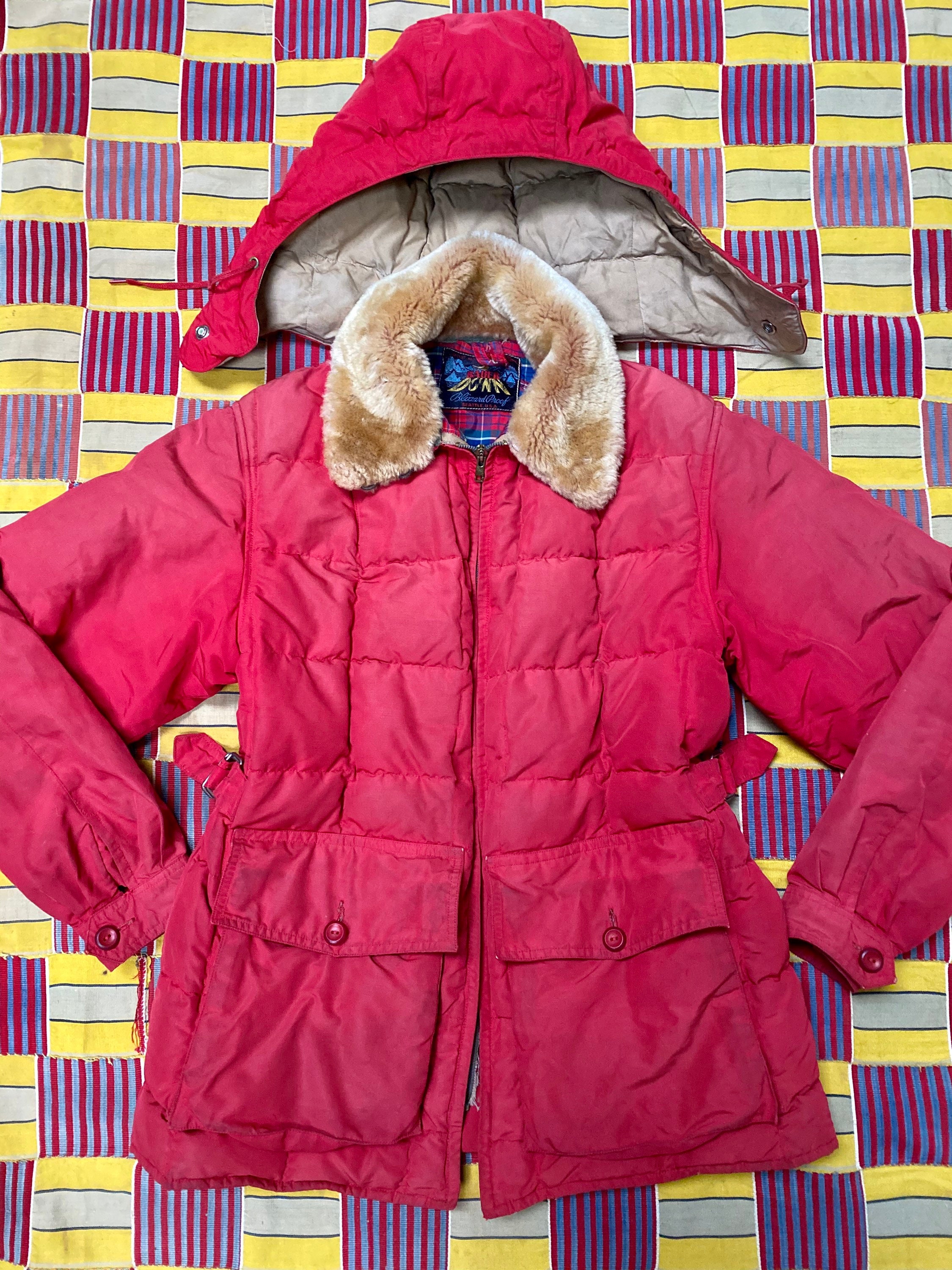 w*r様 00s Eddie Bauer down jacket Eddie Bauer Goes 'Retro-Technical' With Originals Line