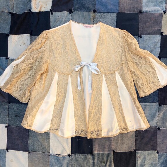 1940s Vintage Lingerie Lace Bed Jacket Trousseau