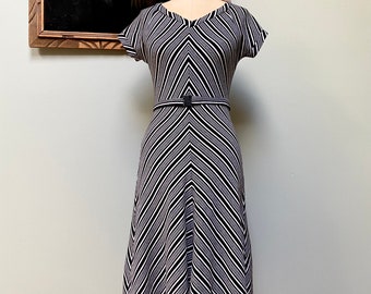 Vintage 70s Chevron Striped Knit Dress Tracy Petites