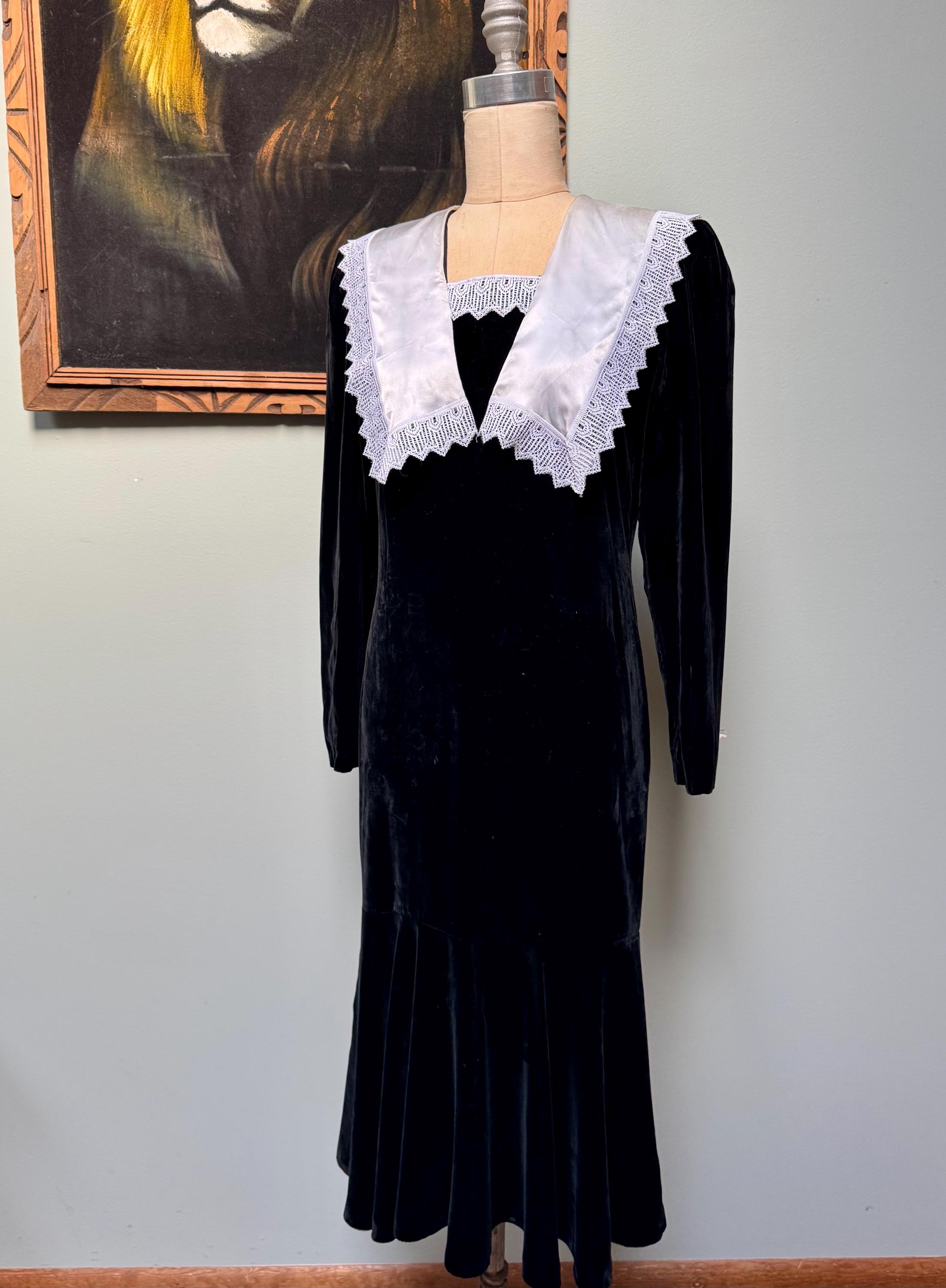 70's does 1930's Velvet Lace Collar Dress Glenrob S
