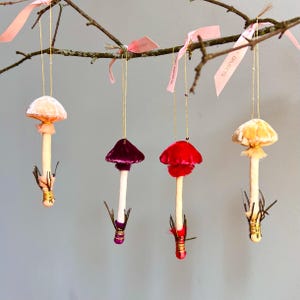 Ornement champignon en velours, décoration des fêtes, décoration de Noël, décoration de Pâques, décoration de la Saint-Valentin, cadeau fantaisiste, décoration bois