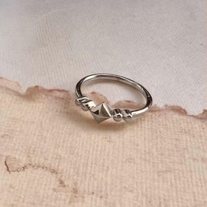 Rhombus and Dot Sterling Silver Ring, 925 Sterling Silver