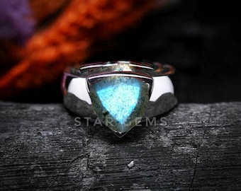 Natural Labradorite Men's Ring, 925 Sterling Silver Ring, BlueFire Quality Labradorite Ring, Wedding Promise Ring, Anniversary Gift For Men