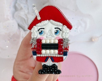 Nutcracker brooch, Christmas brooch, Nutcracker soldier, Holiday pin, Handmade beaded brooch, Christmas gift for women, Winter brooch