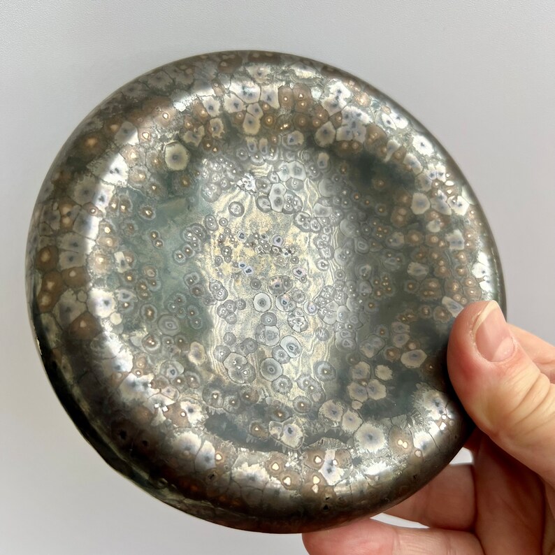 Pebble dish, catch all dish, trinket dish, ceramic dish, ring holder,key dish,coin dish, home accessories,home decor, handmade gift,metallic image 2