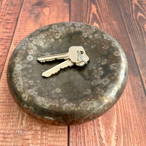 Pebble dish, catch all dish, trinket dish, ceramic dish, ring holder,key dish,coin dish, home accessories,home decor, handmade gift,metallic image 4