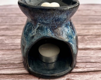 Ceramic wax melt / oil burner with layered glazing, wheel thrown pottery, ceramic gift, essential oils, room fragrance