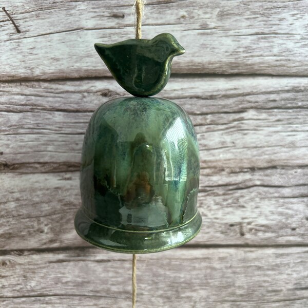 Ceramic garden bell with bird design, hanging decorations, garden decor, garden accessories, summer house decoration, bird decoration