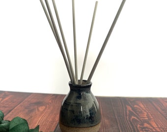 Ceramic reed diffuser bottle vase, small stoneware bottle vase, decorative glazed vase, pottery gift, ceramic gift, handmade, wheel thrown