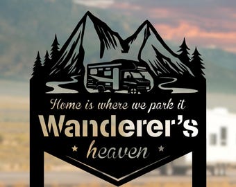 Personalized Camping Sign - Happy Camper Yard Garden Campground Sign, Glamping Family Name Sign for Campsite
