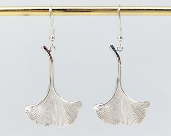 Ginkgo Leaf Dangle Earrings, Silver Leaf Dangling Earrings, Sterling Silver Earrings, Bridal Bridesmaid Jewelry,Mothers day gift for Grandma