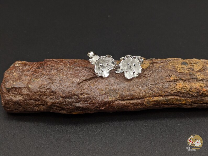 Sterling Silver Xmas Gift Begonia Flower Earrings Gift for her Begonia Silver Stud Earrings Begonia Gold Plated Silver Stud Earring
