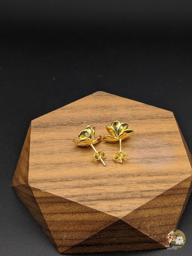 Sterling Silver Xmas Gift Begonia Flower Earrings Gift for her Begonia Silver Stud Earrings Begonia Gold Plated Silver Stud Earring