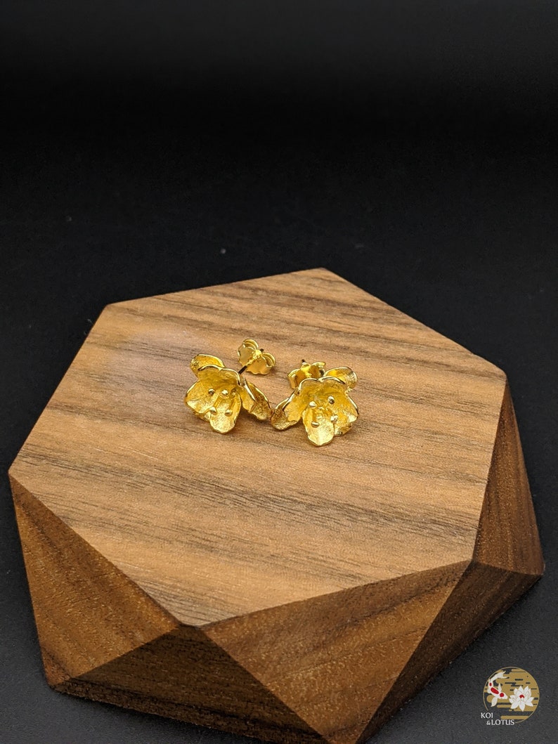 Sterling Silver Xmas Gift Begonia Flower Earrings Gift for her Begonia Silver Stud Earrings Begonia Gold Plated Silver Stud Earring