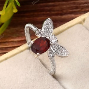 ButterFly Garnet - Oval Gemstone Ring - 925 Sterling Silver - Promise Ring - Anniversary Wedding Ring - January Birthstone - Ring For Her