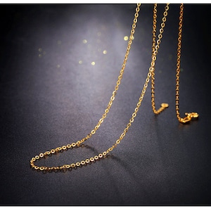 New chain very fine, trendy, in 18-carat gold with punch