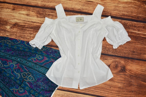 Austrian blouse Dirndl open shoulders blouse Size