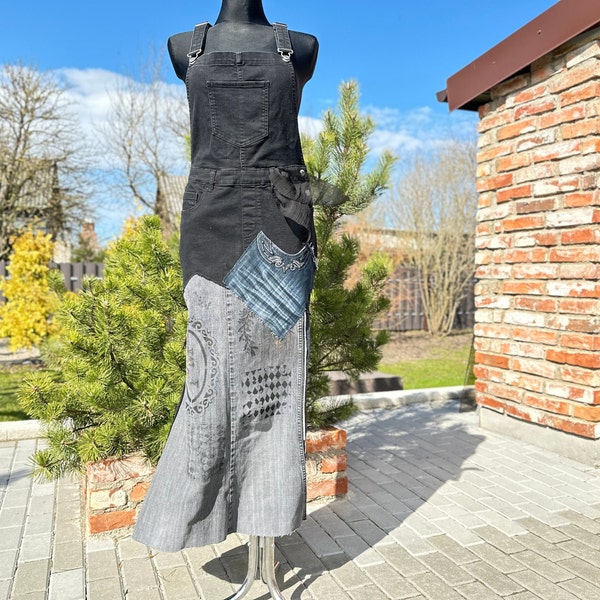 Salopette en denim upcyclé avec patchwork, longue salopette noire, jupe longue en denim taille S/M