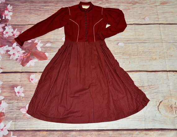 Cottagecore dress Vintage dirndl dress