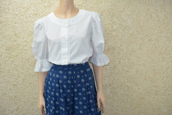 Vintage Bavarian style puffy sleeve blouse Size 38