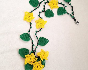 Crochet Flower Necklace, Long Y Necklace, Boho Lariat Necklace, Yellow Floral Pendant, Green Leaf Necklace, Modern Jewelry Gift for Mom
