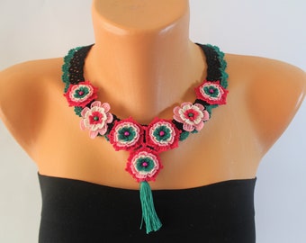 Statement Collar Necklace, Crochet Flower Jewelry, Bib Necklaces for Women, Pink Tassel Choker,  Floral Neck Wrap, Turkish Oya, Unique Gift