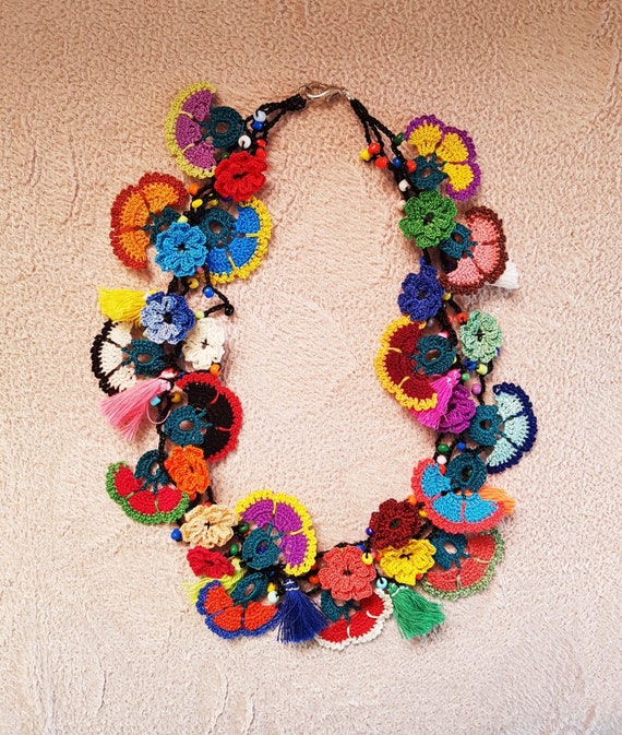 Strand Crochet Necklace, Flower Beaded Choker, Multicolor Bib
