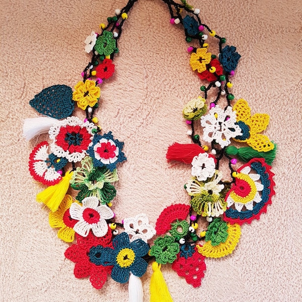 Crochet Collar Necklace, Flower Strand Jewelry, Floral Beaded Choker, Boho Neck Accessory, Turkish Oya Scarf, Sister Birthday Gift