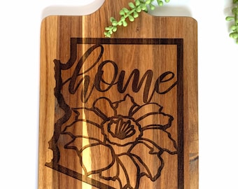 Arizona’s State flower serving board.