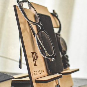 Wood docking station | Personalized | Phone dock | night stand organizer