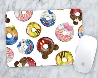 Computer Mousepad - Disney Donut behandelt Dessert Minnie Mickey Pluto Goofy Daisy Donald Weiß Hintergrund - Sublimation